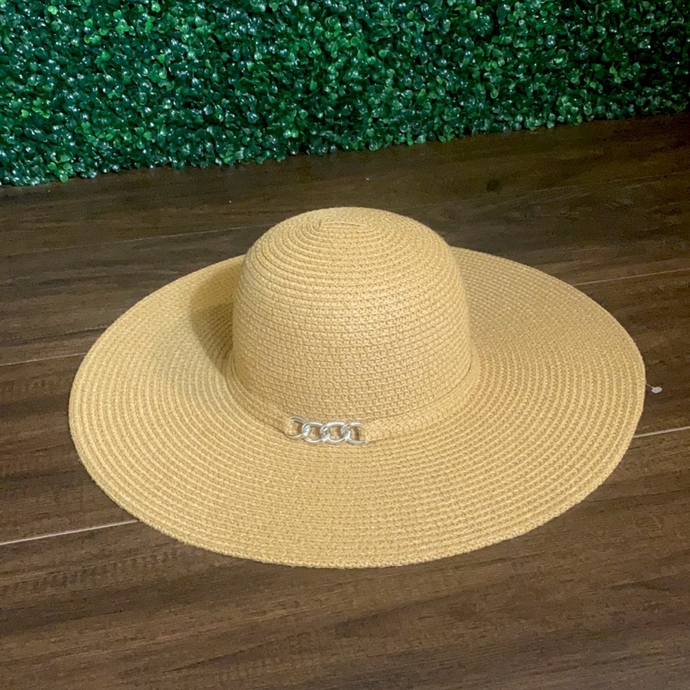 Women’s Beach Hat